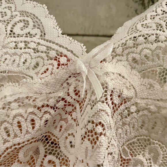 L' Intimates White Lace Adjustable Straps Bra Size M - Picture 3 of 9